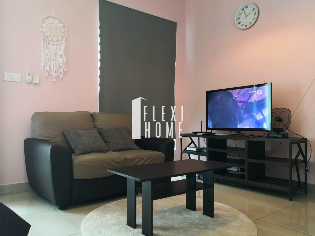 Colour-Theme Designed, Private Studio Home, Cybersquare 27B Cyberjaya, Flexihome-My Екстер'єр фото